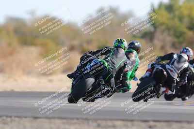 media/Dec-18-2022-SoCal Trackdays (Sun) [[8099a50955]]/Turn 7 Backside (1125am)/